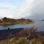 Дом отдыха Lofoten Island *