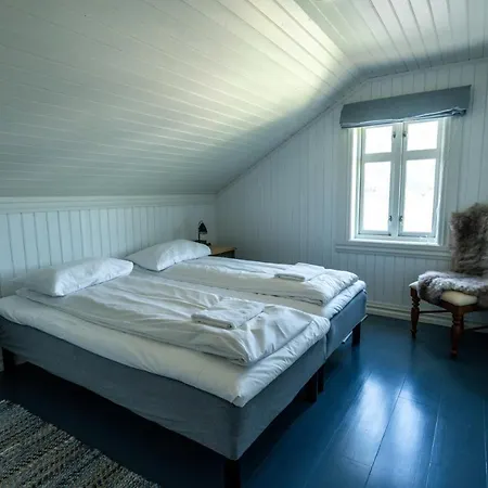 Lofoten Island Henningsvær